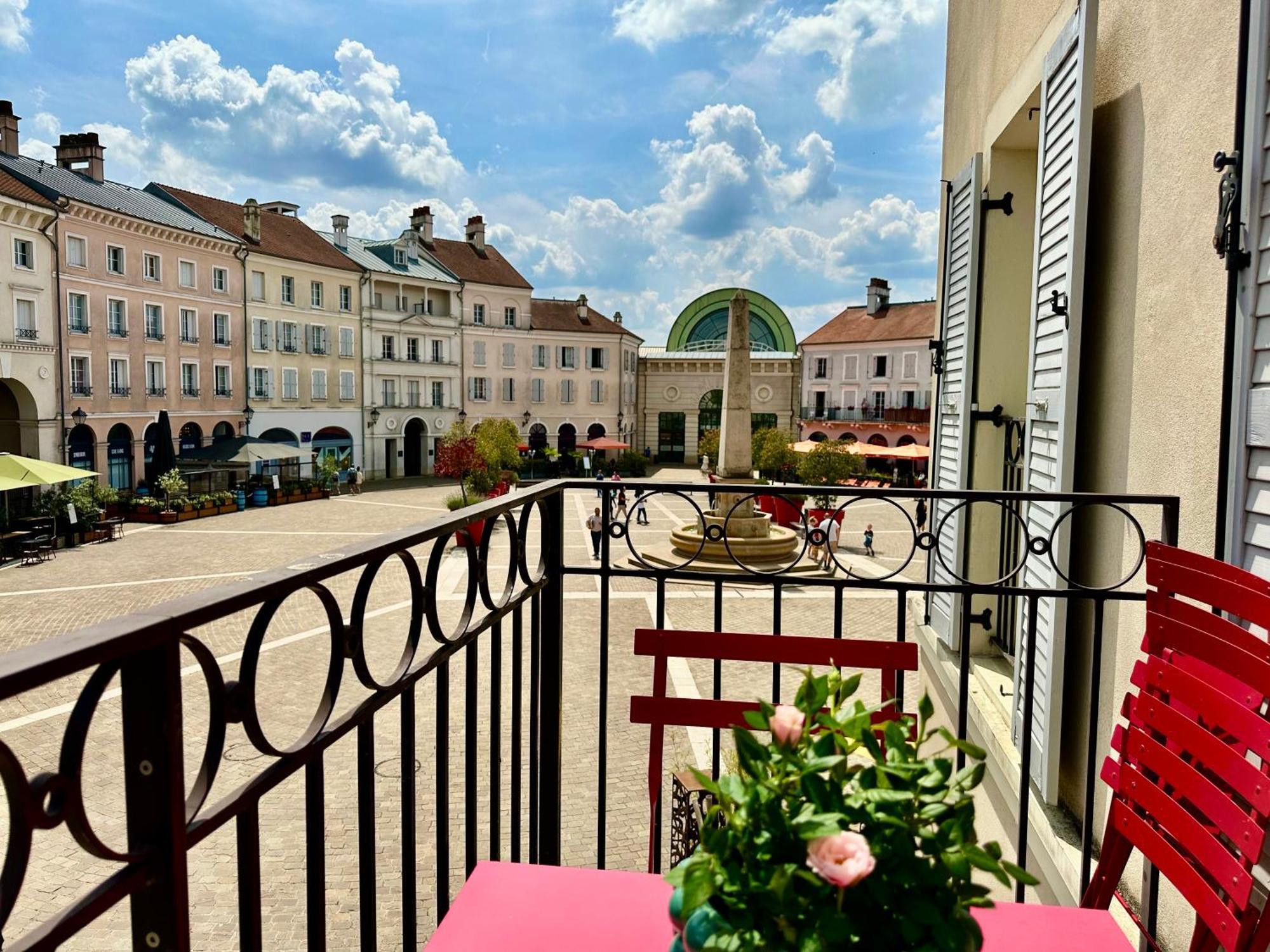Appt Vue Place De Toscane - 4min Disneyland-paris