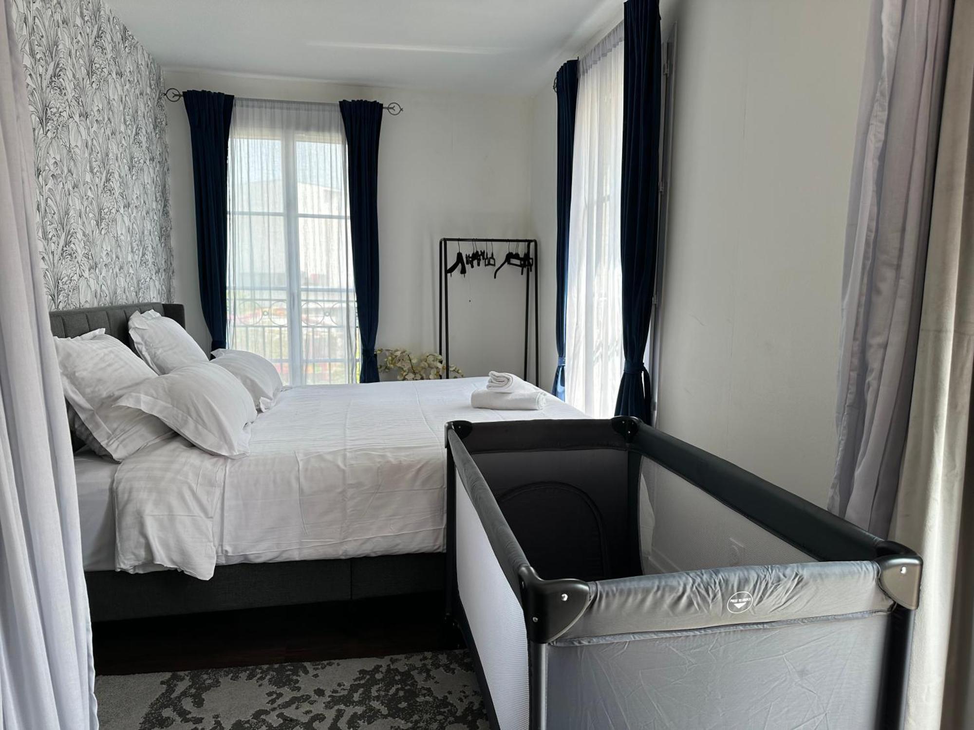 Appt Vue Place De Toscane - 4min Disneyland-paris